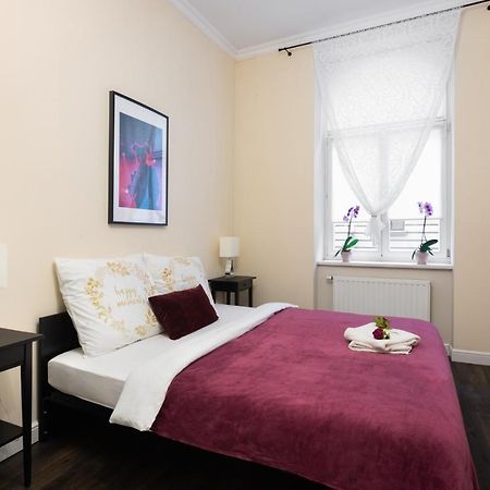 Uroczy Apartament Loretanska Apartman Krakkó Kültér fotó